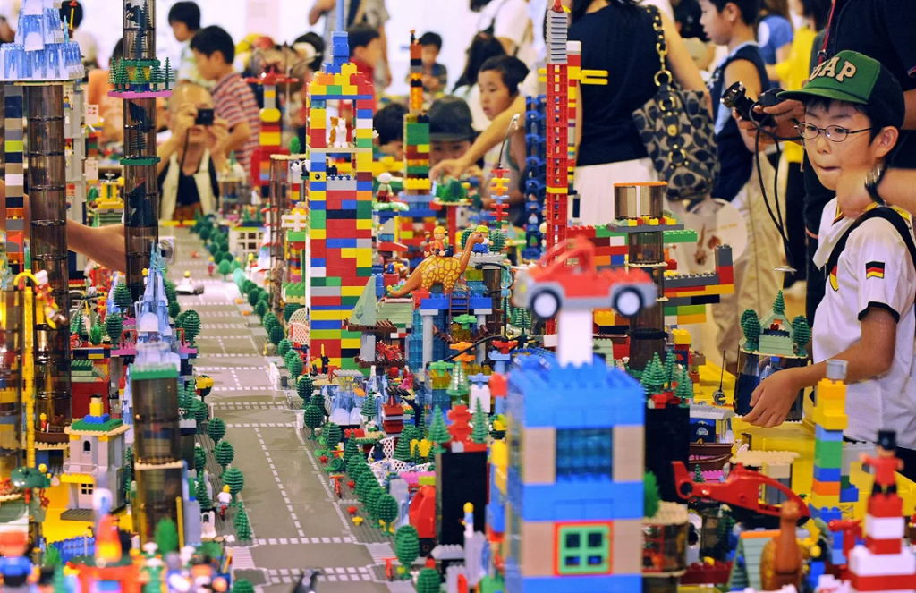 معروف ترین اسباب بازی های دنیا